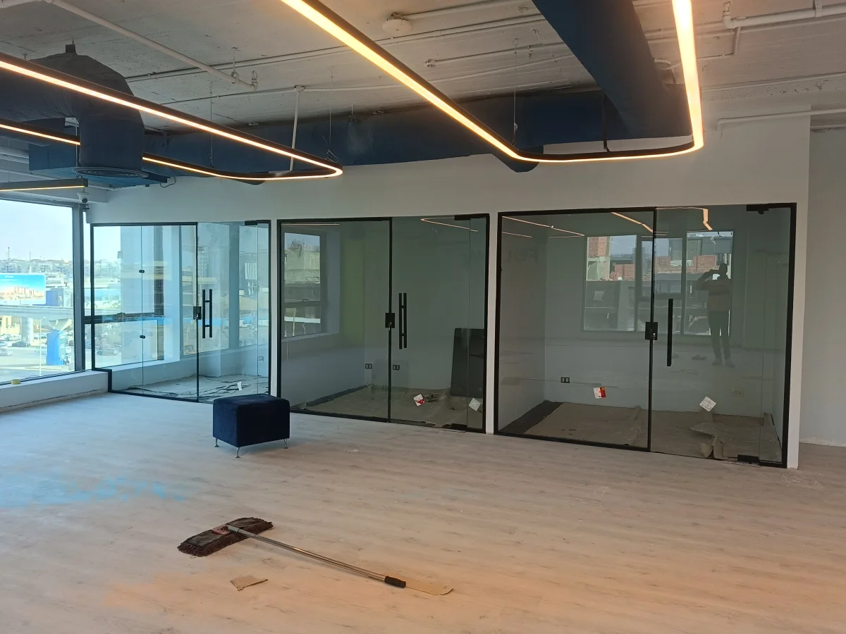 زجاج سيكوريت في السرو