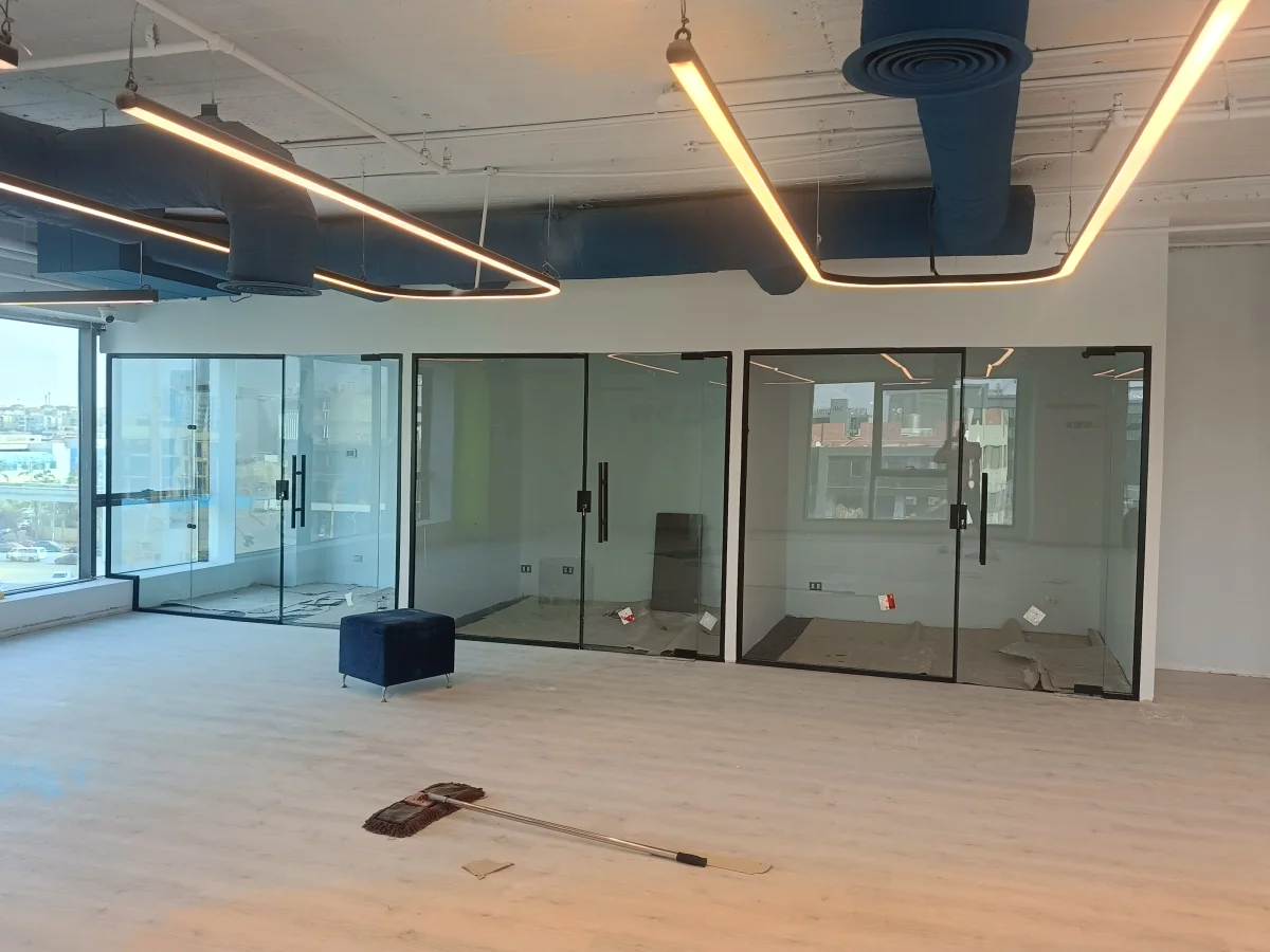 أبواب زجاج سيكوريت — عمل 2026/04/10 #379