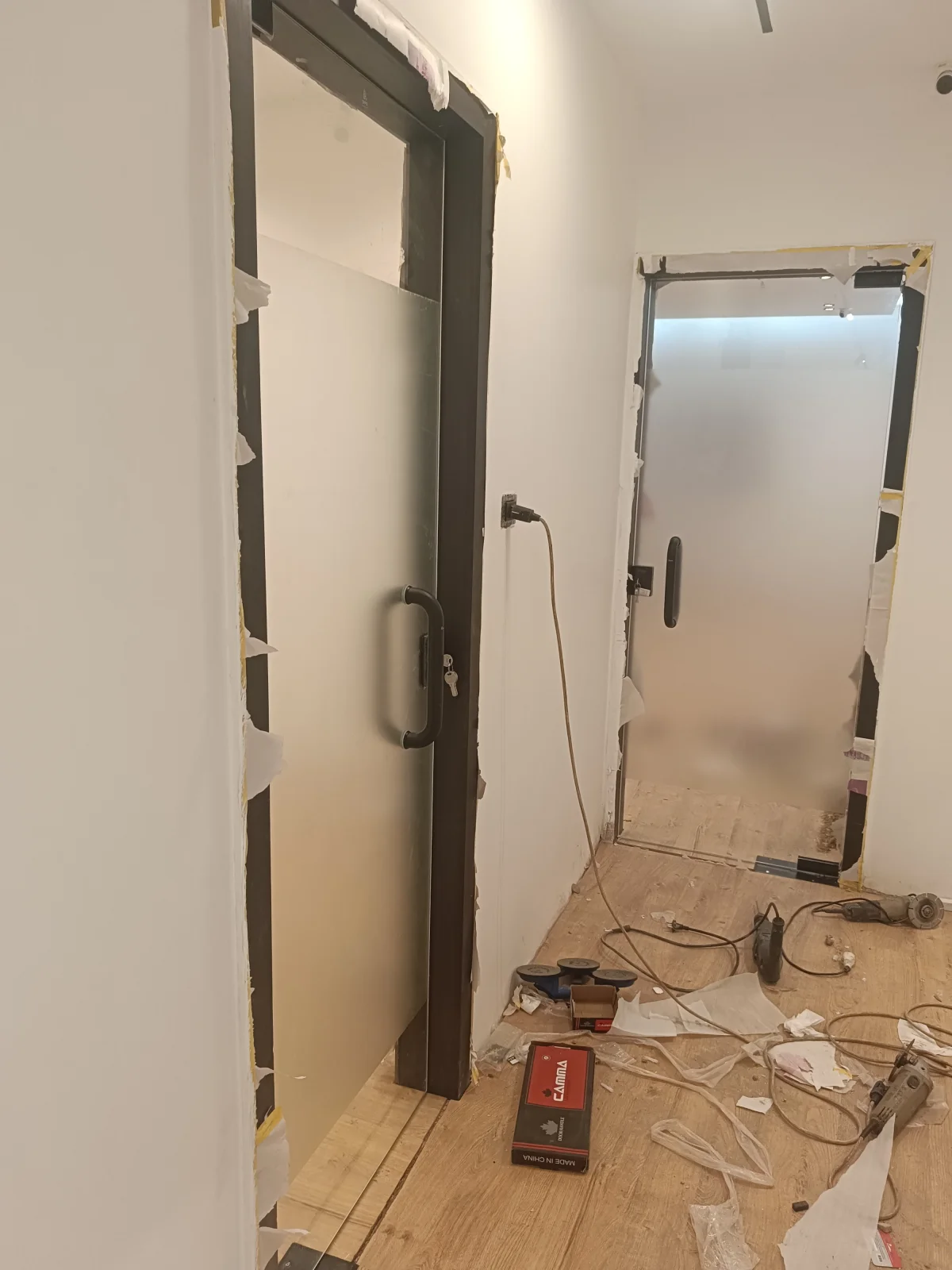 زجاج سيكوريت في السرو