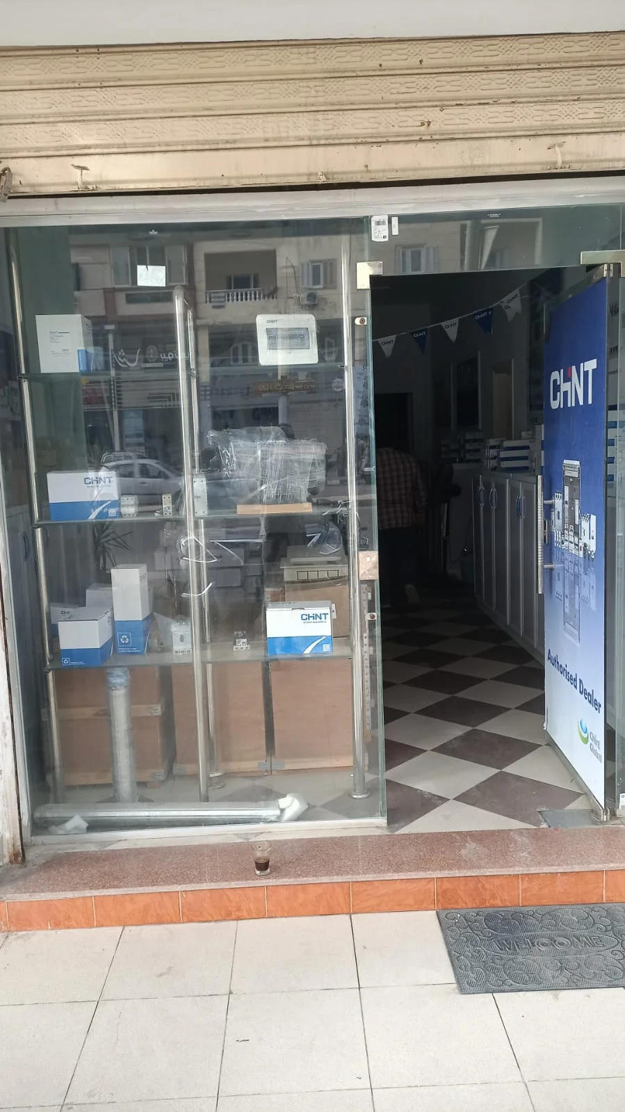 أبواب زجاج سيكوريت — عمل 2026/04/10 #690