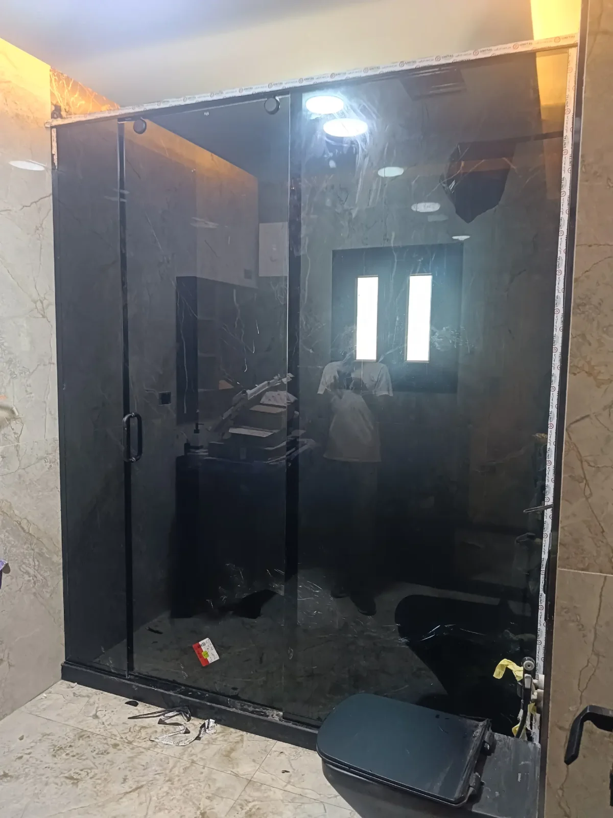 زجاج سيكوريت في الشرفة