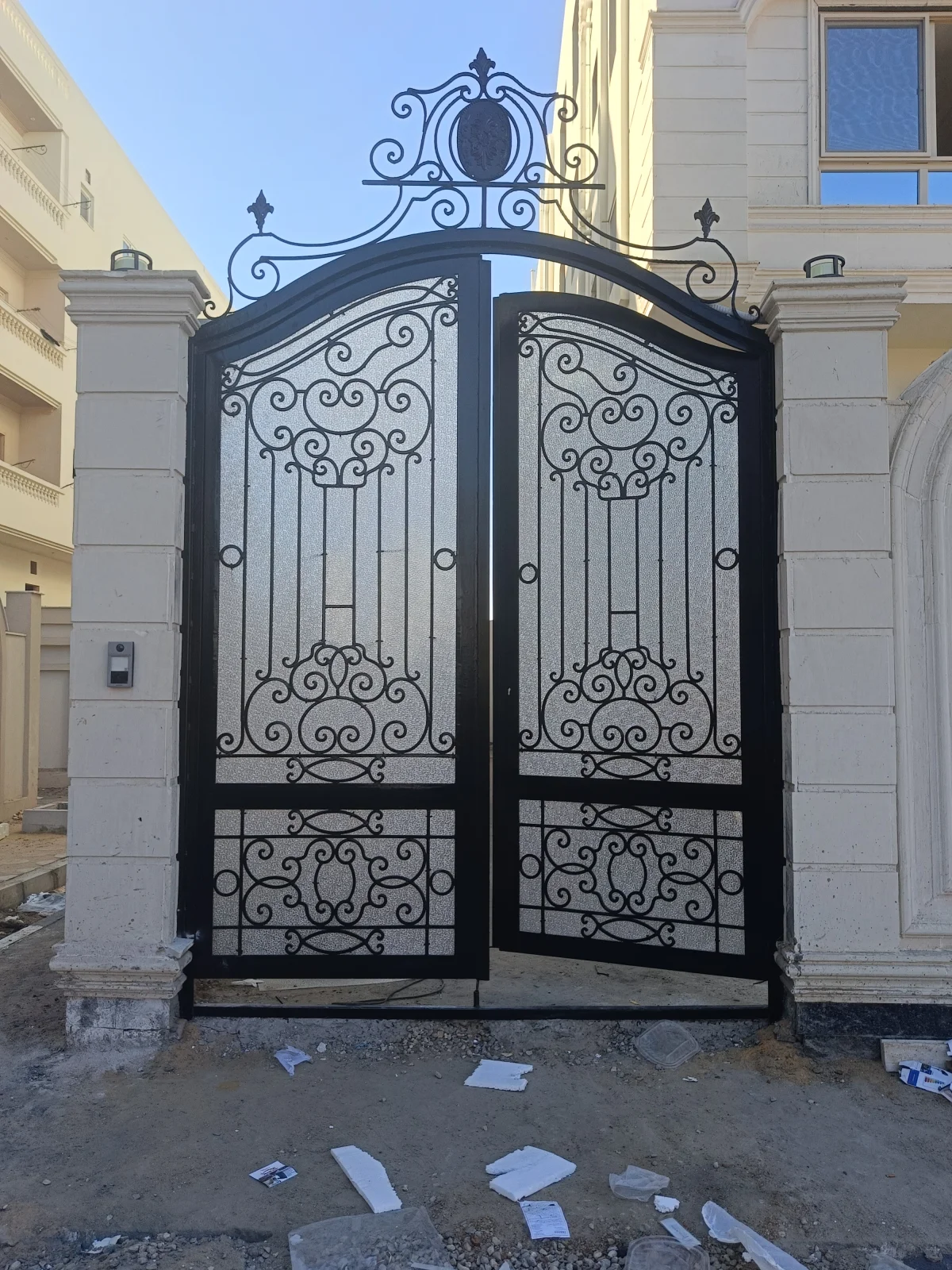 زجاج سيكوريت في ميت أبو غالب