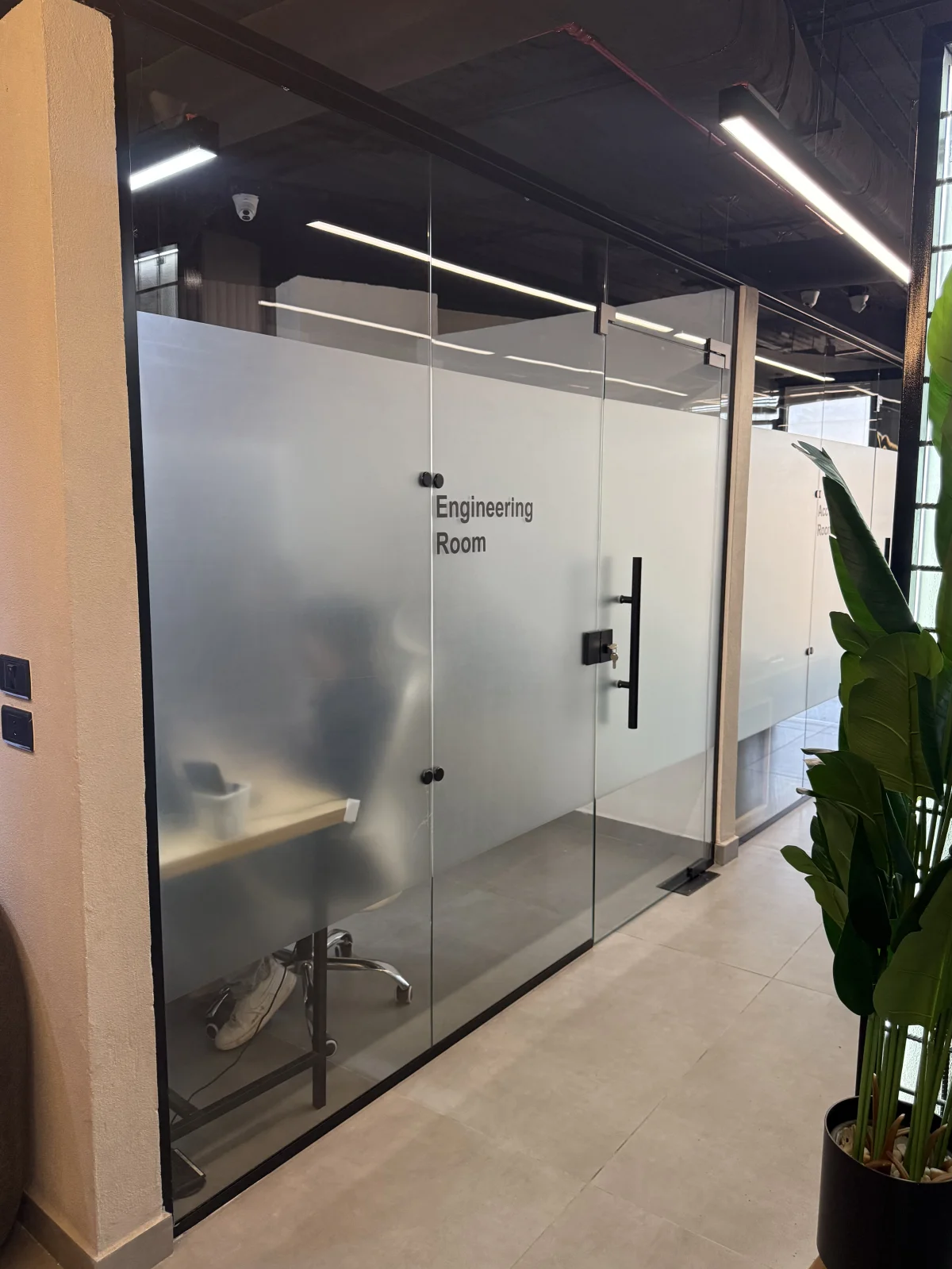 زجاج سيكوريت في ميت أبو غالب