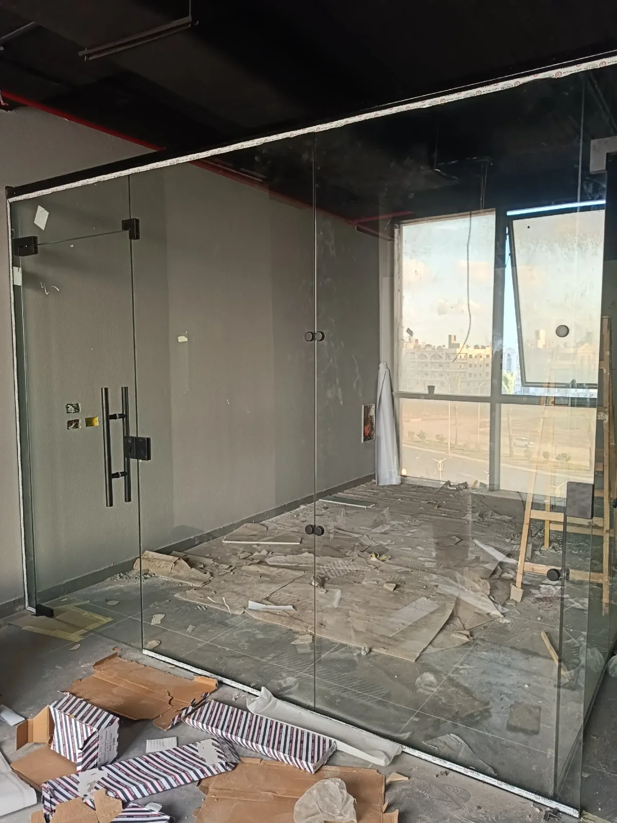 زجاج سيكوريت في شطا