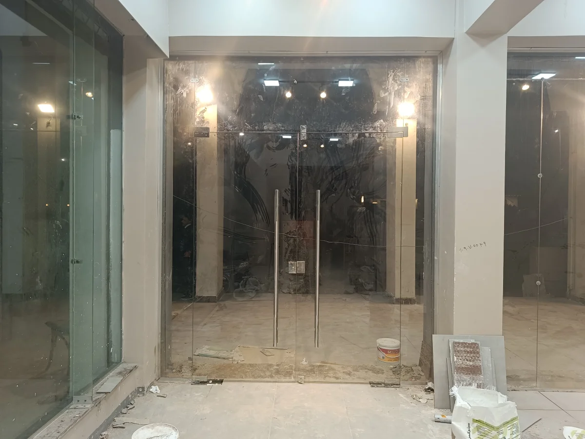 زجاج سيكوريت في عزبة البرج