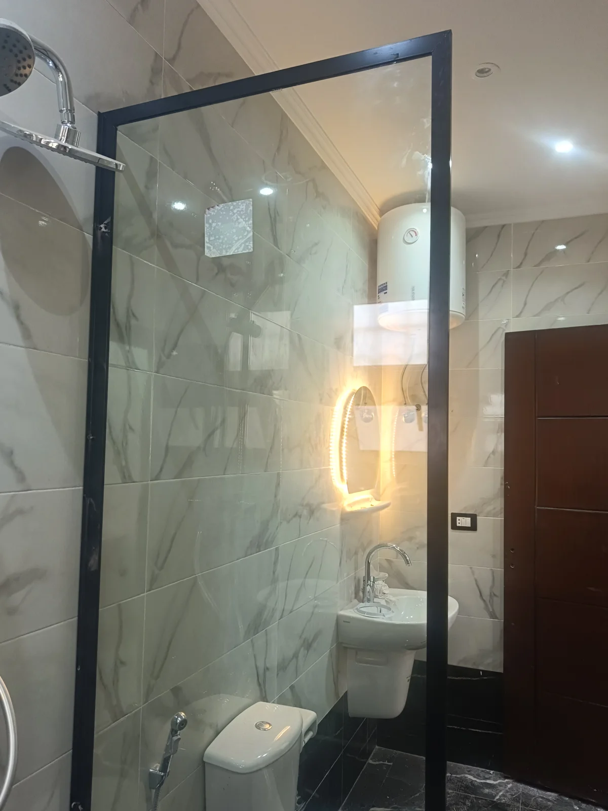 زجاج سيكوريت في الشرفة