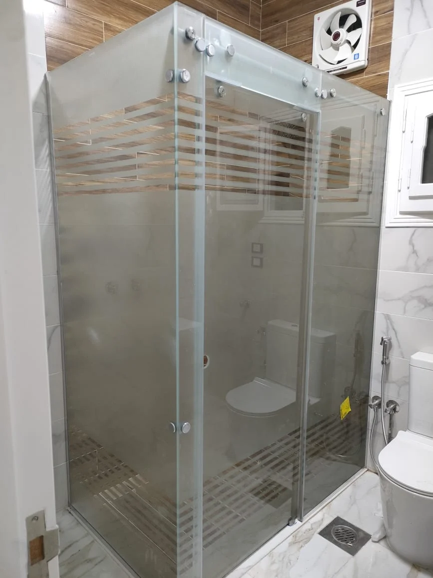 زجاج سيكوريت في الشرفة