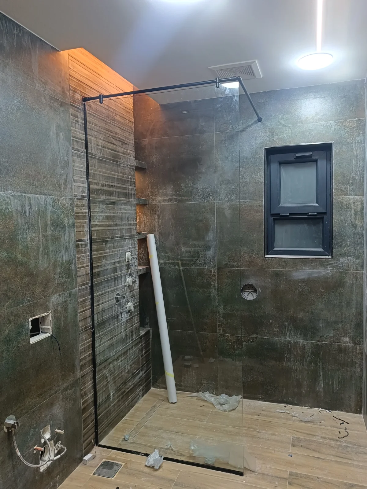 زجاج سيكوريت في الشرفة