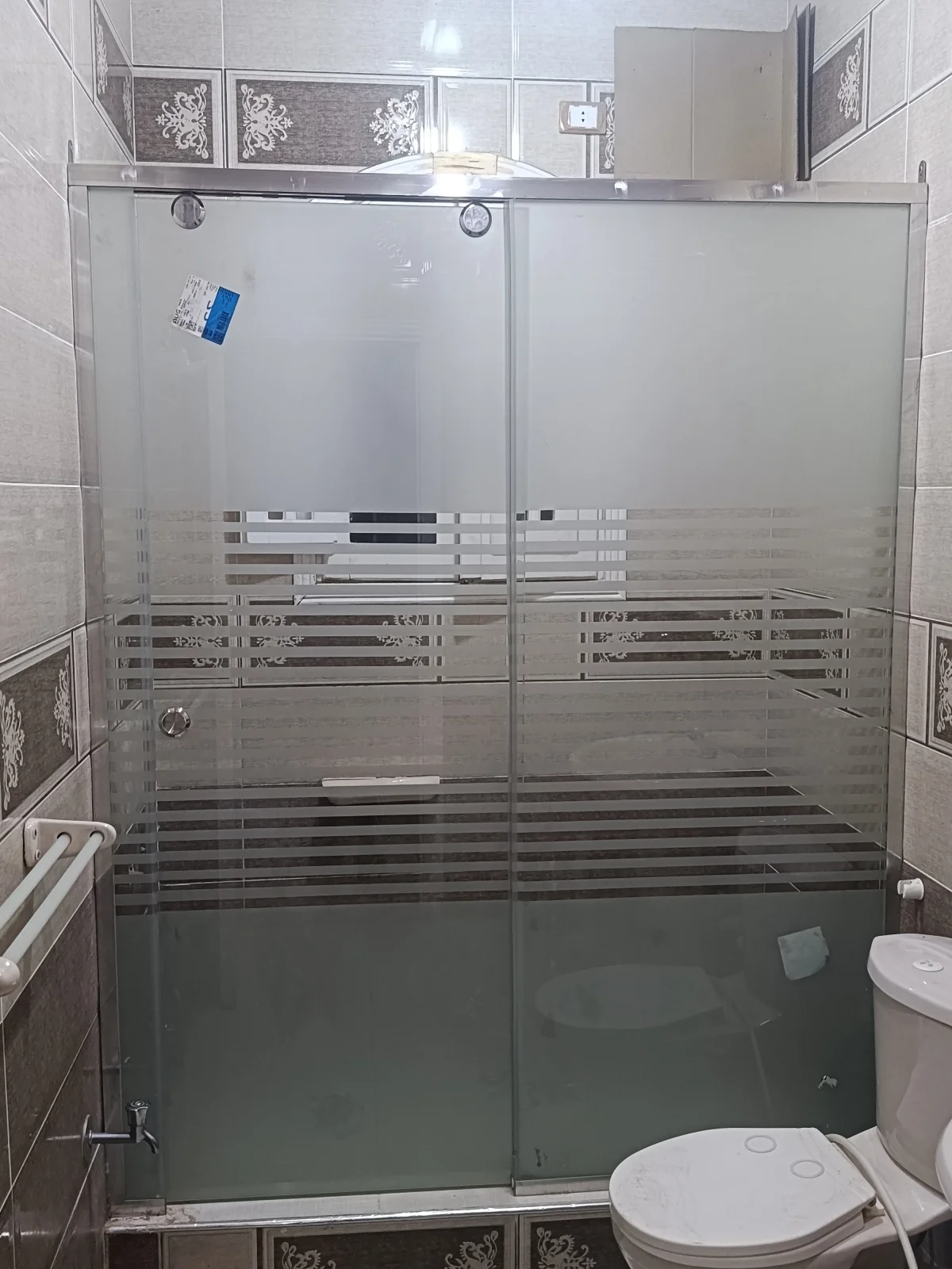 زجاج سيكوريت في الشرفة