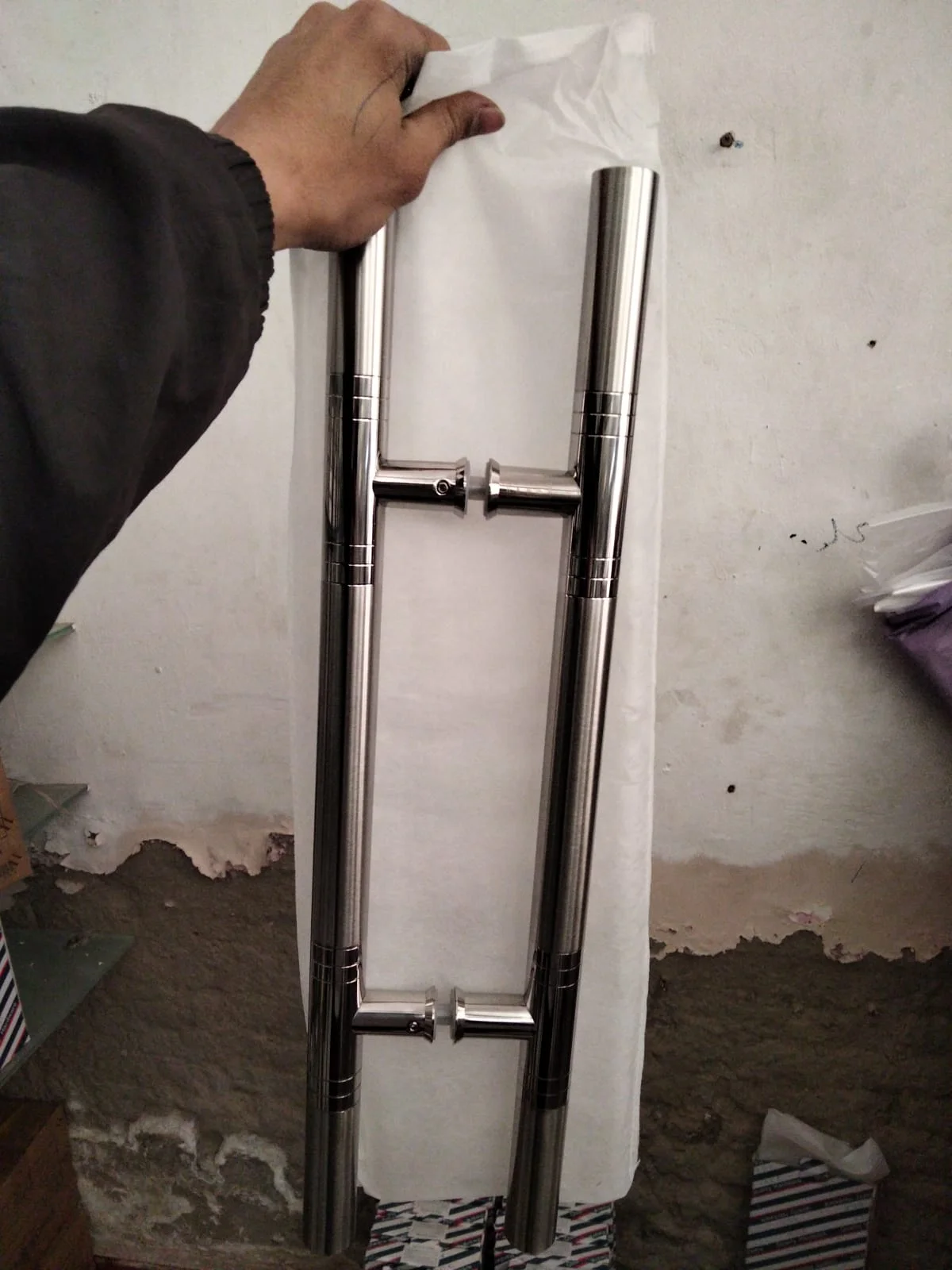 زجاج سيكوريت في مكادي باي