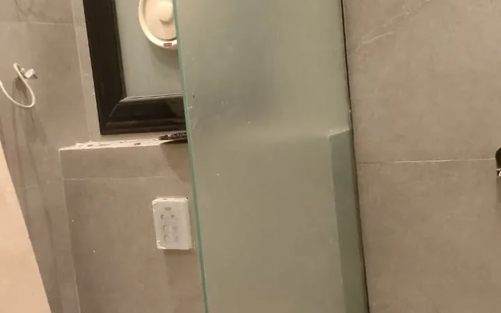 أعمال كبائن شاور