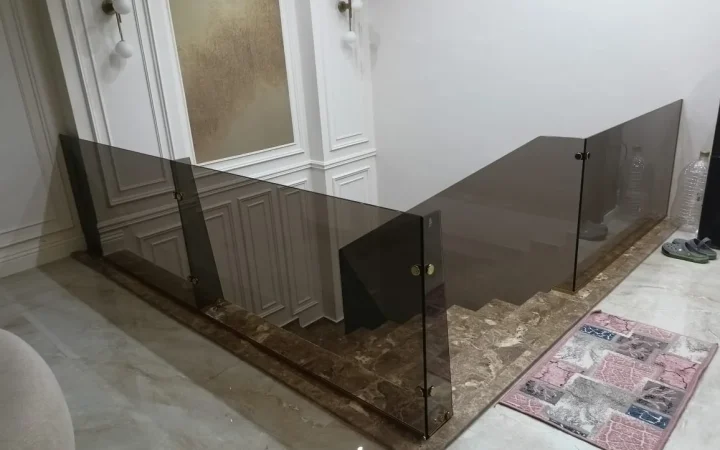 قواطيع زجاجية للعيادات في المنصورة