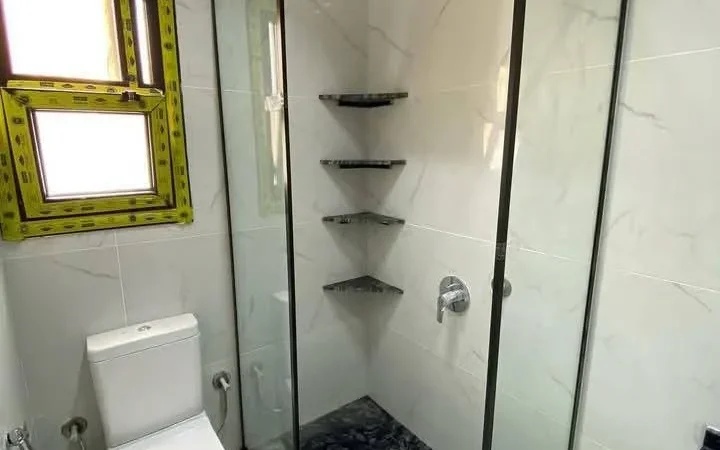 أعمال كبائن شاور