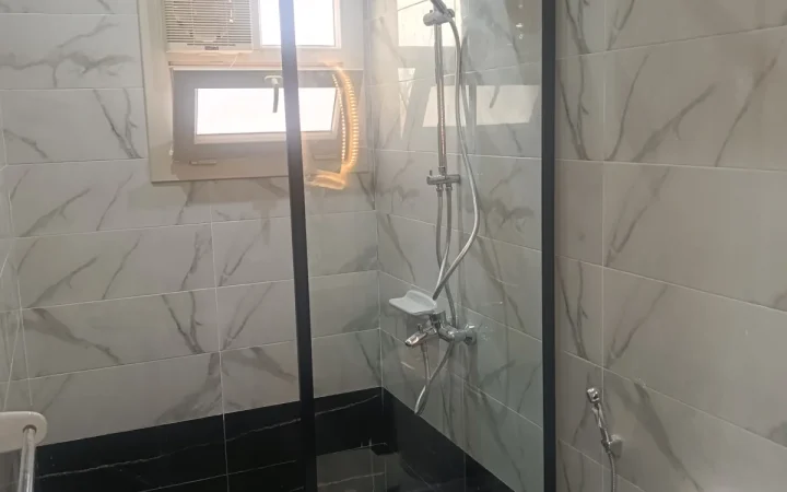 أعمال كبائن شاور
