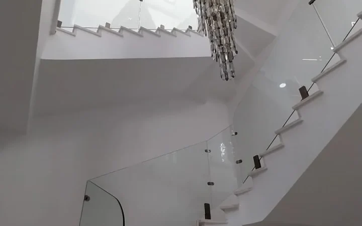أعمال درابزين زجاج